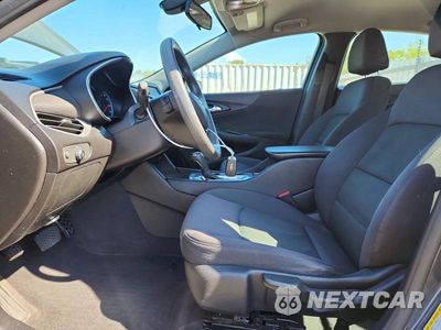 Zdjęcie 7 z 12 samochodu: 2017 CHEVROLET MALIBU LS VIN:1G1ZB5ST6HF279736 - miniatura