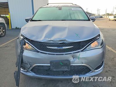 Piąte zdjęcie samochodu w środku: 2018 CHRYSLER PACIFICA TOURING L VIN:2C4RC1BG5JR290449 - miniatura