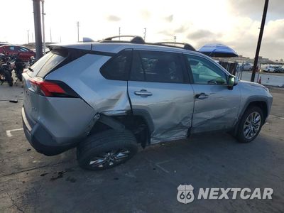 Trzecie zdjęcie samochodu z tyłu: 2019 TOYOTA RAV4 XLE PREMIUM VIN:2T3C1RFV3KW044946 - miniatura