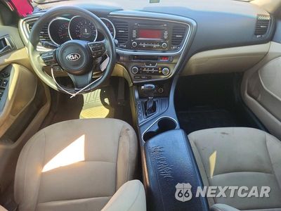 Zdjęcie 8 z 12 samochodu: 2015 KIA OPTIMA LX VIN:5XXGM4A71FG449992 - miniatura
