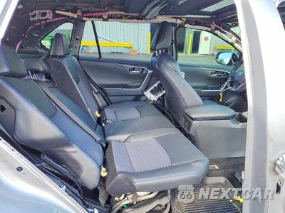 Zdjęcie 10 z 13 samochodu: 2025 TOYOTA RAV4 XSE VIN:JTME6RFV9SD574748 - miniatura