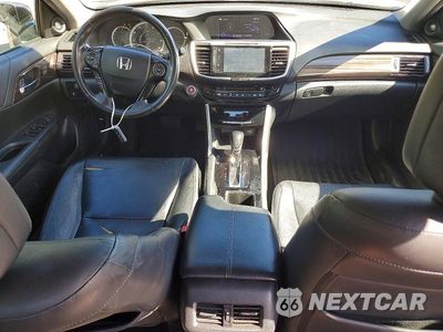 Zdjęcie 8 z 12 samochodu: 2016 HONDA ACCORD EXL VIN:1HGCR2F85GA076167 - miniatura