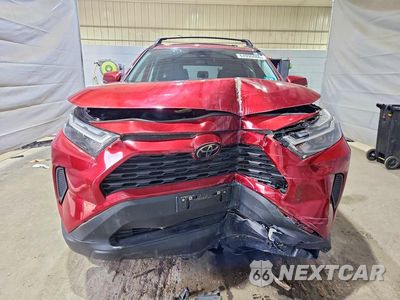 Piąte zdjęcie samochodu w środku: 2025 TOYOTA RAV4 XLE VIN:2T3P1RFV1SW555993 - miniatura