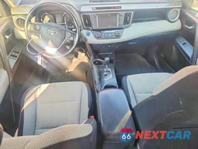 Zdjęcie 8 z 13 samochodu: 2018 TOYOTA RAV4 HYBRID XLE VIN:JTMRJREV9JD174317 - miniatura