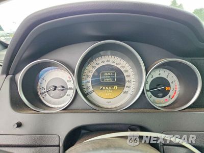 Zdjęcie 9 z 12 samochodu: 2012 MERCEDES-BENZ C 250 VIN:WDDGJ4HB6CF740071 - miniatura