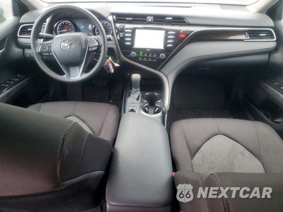 Zdjęcie 8 z 12 samochodu: 2020 TOYOTA CAMRY LE VIN:4T1C11BK9LU004765 - miniatura