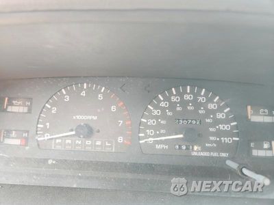 Zdjęcie 9 z 12 samochodu: 1996 TOYOTA T100 DX VIN:JT4TN12D4T0018056 - miniatura