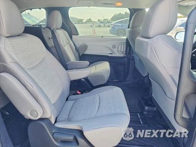 Zdjęcie 11 z 13 samochodu: 2026 TOYOTA SIENNA LE VIN:5TDKRKEC4TS333218 - miniatura