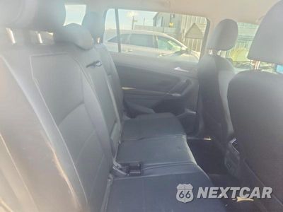 Zdjęcie 11 z 13 samochodu: 2018 VOLKSWAGEN TIGUAN SE VIN:3VV3B7AX0JM057231 - miniatura