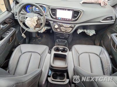 Zdjęcie 8 z 13 samochodu: 2025 CHRYSLER PACIFICA HYBRID SELECT VIN:2C4RC1S71SR521493 - miniatura