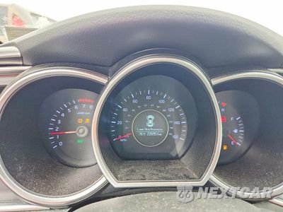 Zdjęcie 9 z 12 samochodu: 2015 KIA OPTIMA LX VIN:5XXGM4A71FG443173 - miniatura
