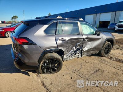 Trzecie zdjęcie samochodu z tyłu: 2024 TOYOTA RAV4 XSE VIN:4T3E6RFV9RU172256 - miniatura