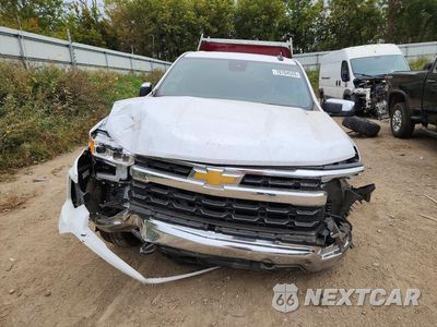 Piąte zdjęcie samochodu w środku: 2025 CHEVROLET SILVERADO K1500 LT-L VIN:3GCPKKEK5SG333081 - miniatura