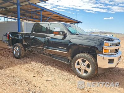 Czwarte zdjęcie samochodu z boku: 2015 CHEVROLET SILVERADO K2500 HEAVY DUTY LTZ VIN:1GC1KWE8XFF506151 - miniatura