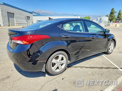 Trzecie zdjęcie samochodu z tyłu: 2013 HYUNDAI ELANTRA GLS VIN:KMHDH4AE4DU753682 - miniatura