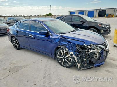 Czwarte zdjęcie samochodu z boku: 2017 NISSAN ALTIMA 2.5 SR VIN:1N4AL3AP4HC494257 - miniatura