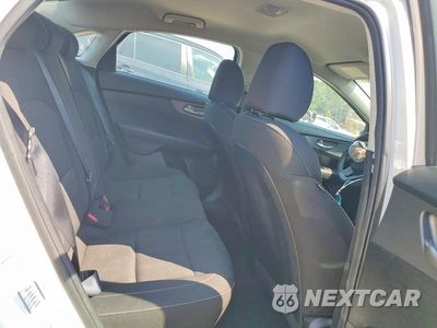 Zdjęcie 10 z 13 samochodu: 2020 KIA FORTE LXS VIN:3KPF24AD1LE199228 - miniatura