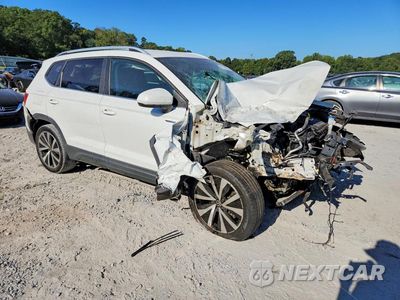 Czwarte zdjęcie samochodu z boku: 2022 VOLKSWAGEN TAOS SE VIN:3VVRX7B26NM009317 - miniatura