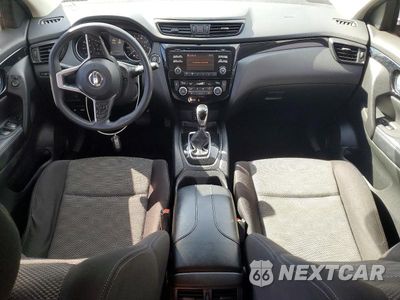 Zdjęcie 8 z 13 samochodu: 2017 NISSAN ROGUE SPORT SV VIN:JN1BJ1CR6HW137722 - miniatura