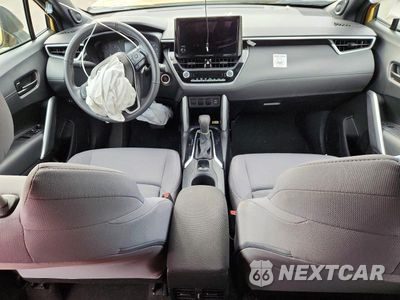 Zdjęcie 8 z 13 samochodu: 2023 TOYOTA COROLLA CROSS HYBRID SE VIN:7MUFBABG6PV016804 - miniatura
