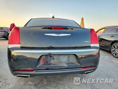 Zdjęcie 6 z 12 samochodu: 2019 CHRYSLER 300 VIN:2C3CCAAG9KH661180 - miniatura