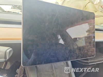 Zdjęcie 9 z 12 samochodu: 2023 TESLA MODEL Y VIN:7SAYGDEE7PA082962 - miniatura