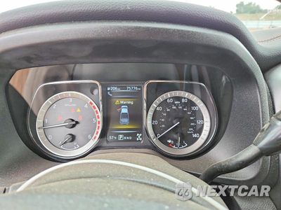 Zdjęcie 9 z 12 samochodu: 2018 NISSAN TITAN XD PLATINUM RESERVE VIN:1N6BA1F41JN522465 - miniatura