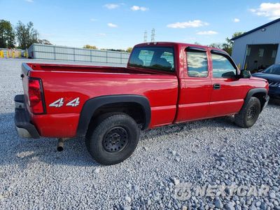 Trzecie zdjęcie samochodu z tyłu: 2005 CHEVROLET SILVERADO K1500 VIN:1GCEK19T15E192543 - miniatura