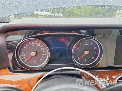 Zdjęcie 9 z 12 samochodu: 2019 MERCEDES-BENZ E 300 4MATIC VIN:WDDZF4KB7KA516791 - miniatura