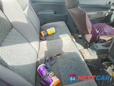 Zdjęcie 10 z 12 samochodu: 1999 HONDA CIVIC DX VIN:1HGEJ6129XL030100 - miniatura