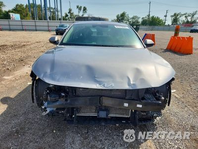 Piąte zdjęcie samochodu w środku: 2025 KIA K4 LXS VIN:3KPFT4DE1SE206954 - miniatura