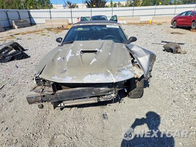 Piąte zdjęcie samochodu w środku: 2004 FORD MUSTANG VIN:1FAFP44674F157853 - miniatura