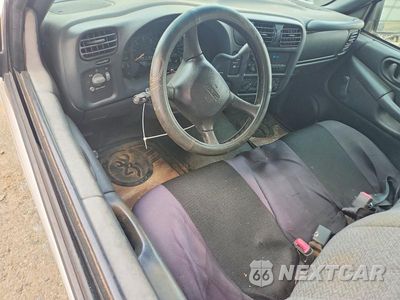 Zdjęcie 8 z 12 samochodu: 2001 GMC SONOMA VIN:1GTCS14W718246400 - miniatura