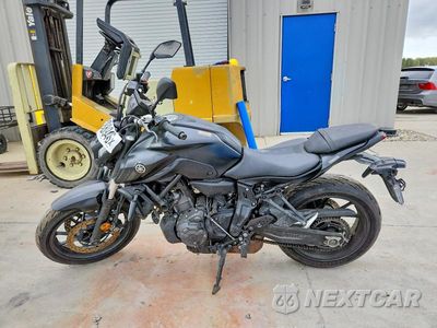 Trzecie zdjęcie samochodu z tyłu: 2024 YAMAHA MT07 VIN:JYARM32E0RA010598 - miniatura