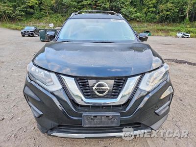 Piąte zdjęcie samochodu w środku: 2017 NISSAN ROGUE SV VIN:JN8AT2MV7HW280171 - miniatura