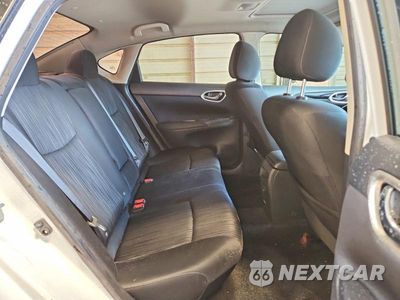 Zdjęcie 10 z 12 samochodu: 2019 NISSAN SENTRA SV VIN:3N1AB7AP5KY217610 - miniatura