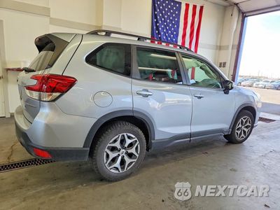 Trzecie zdjęcie samochodu z tyłu: 2023 SUBARU FORESTER PREMIUM VIN:JF2SKAEC8PH443683 - miniatura