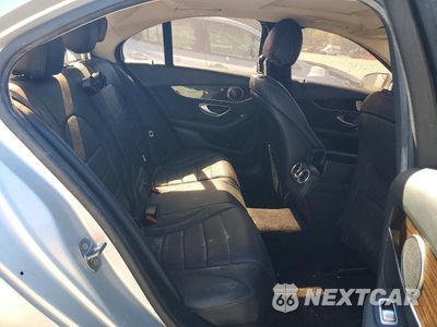 Zdjęcie 10 z 12 samochodu: 2018 MERCEDES-BENZ C 300 4MATIC VIN:55SWF4KB6JU241870 - miniatura