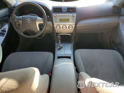 Zdjęcie 8 z 12 samochodu: 2010 TOYOTA CAMRY BASE VIN:4T1BF3EK1AU020119 - miniatura