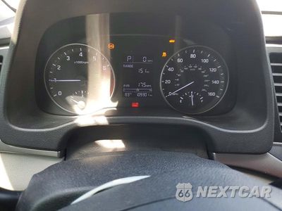 Zdjęcie 9 z 12 samochodu: 2017 HYUNDAI ELANTRA SE VIN:KMHD74LF4HU116953 - miniatura