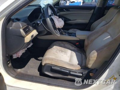 Zdjęcie 7 z 13 samochodu: 2018 HONDA ACCORD LX VIN:1HGCV1F10JA131625 - miniatura