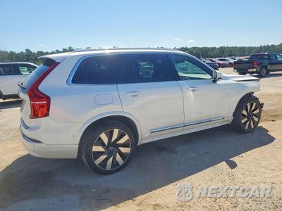 Trzecie zdjęcie samochodu z tyłu: 2023 VOLVO XC90 ULTIMATE VIN:YV4H60CA4P1940955 - miniatura