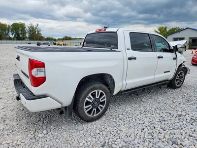 Trzecie zdjęcie samochodu z tyłu: 2021 TOYOTA TUNDRA SR5 VIN:5TFDY5F12MX989391 - miniatura