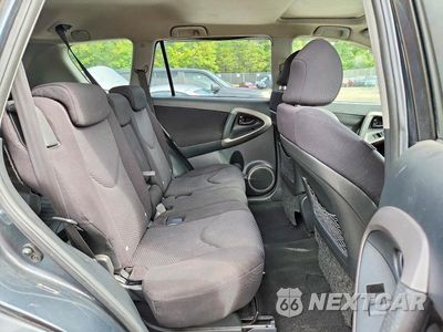 Zdjęcie 11 z 13 samochodu: 2006 TOYOTA RAV4 SPORT VIN:JTMZD32V265021806 - miniatura