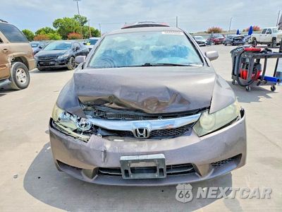 Piąte zdjęcie samochodu w środku: 2010 HONDA CIVIC LX VIN:2HGFA1F55AH558084 - miniatura