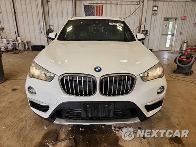 Piąte zdjęcie samochodu w środku: 2019 BMW X1 XDRIVE28I VIN:WBXHT3C57K5N42577 - miniatura