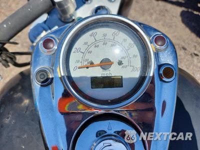 Zdjęcie 7 z 8 samochodu: 2003 HONDA VT750 CDB VIN:JH2RC44JX3M102046 - miniatura