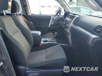 Zdjęcie 7 z 12 samochodu: 2023 TOYOTA 4RUNNER SR5 VIN:JTEEU5JR0P5292973 - miniatura