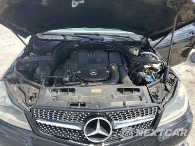Zdjęcie 11 z 13 samochodu: 2013 MERCEDES-BENZ C 250 VIN:WDDGJ4HB3DF988408 - miniatura