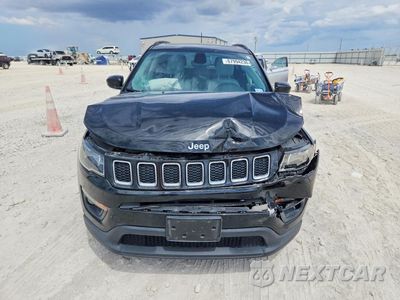 Piąte zdjęcie samochodu w środku: 2018 JEEP COMPASS LATITUDE VIN:3C4NJCBB6JT499913 - miniatura